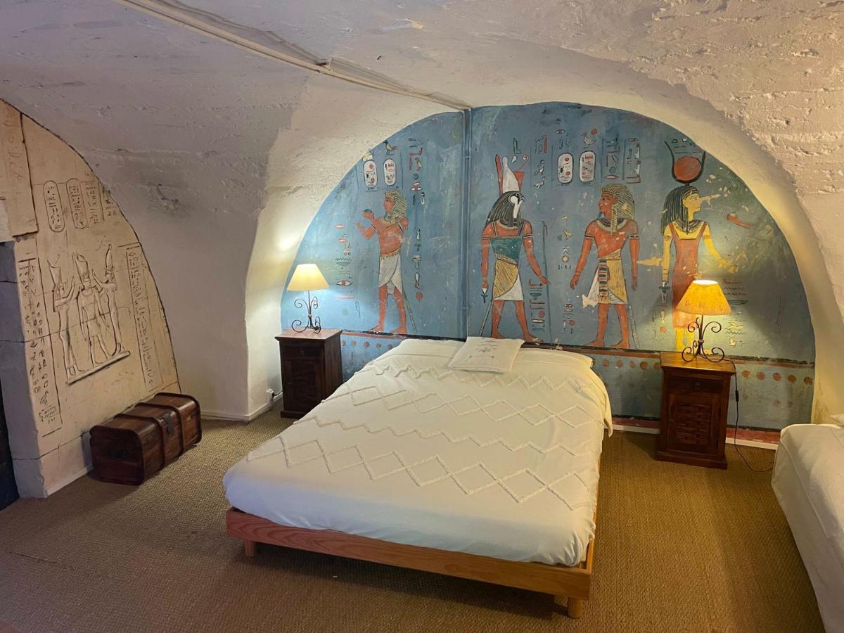 Gites Au Chateau Des Estubiers Les Granges-Gontardes Экстерьер фото