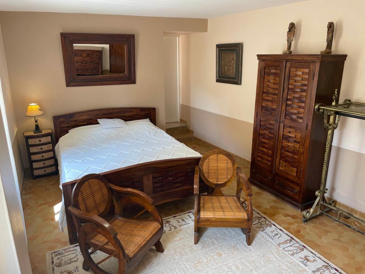 Gites Au Chateau Des Estubiers Les Granges-Gontardes Экстерьер фото